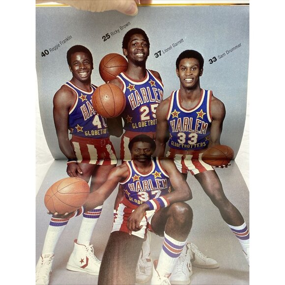 Harlem Globetrotters‎ 1980 Program Booklet Vintage Have A Coke And Smile Advert - Picture 8 of 9